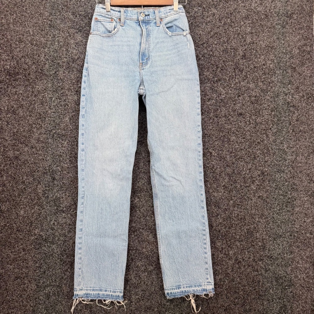 Abercrombie & Fitch Curve Love 90s Straight Ultra High Rise Jeans 26 2L